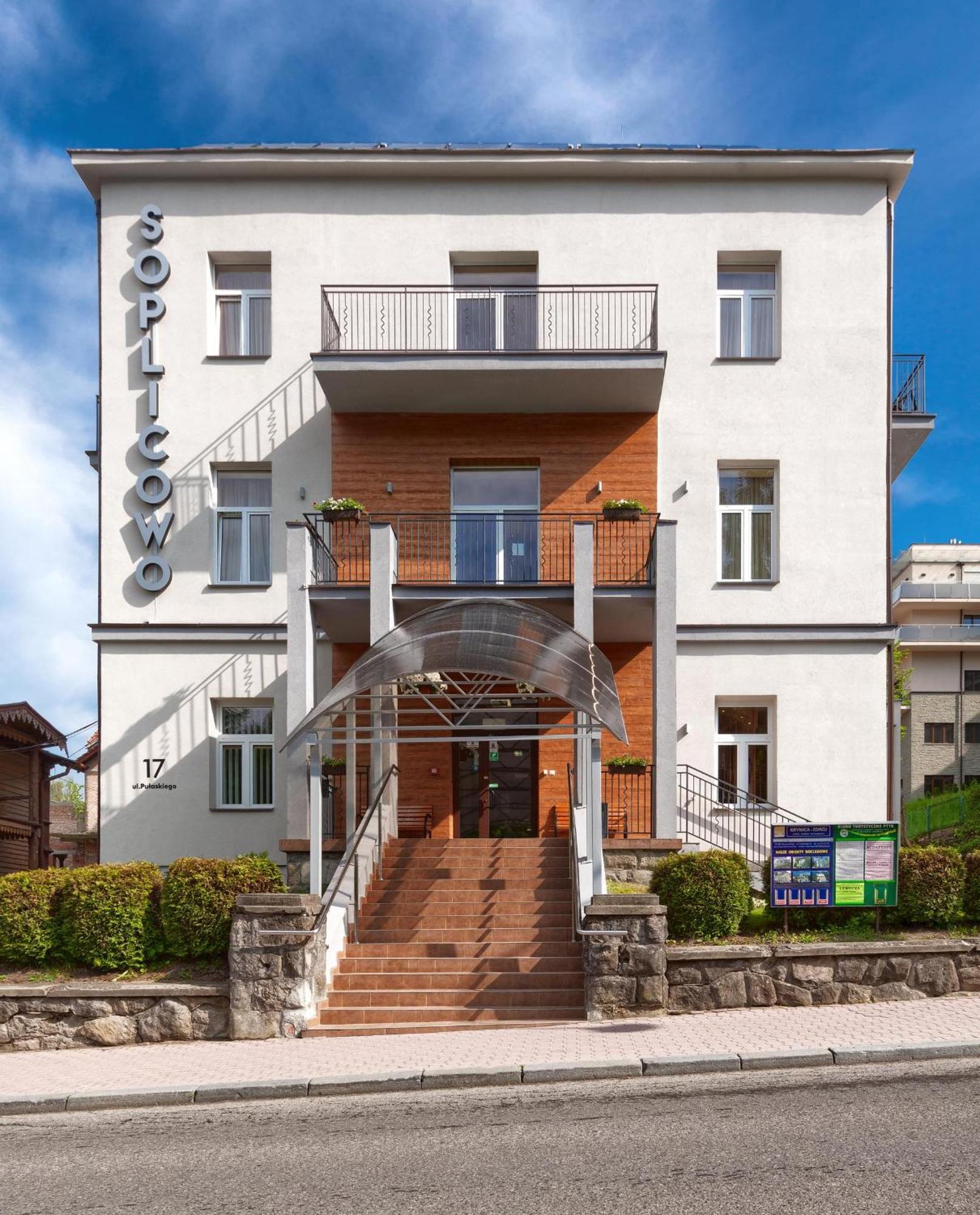 Soplicowo Hotell Krynica-Zdrój Exteriör bild